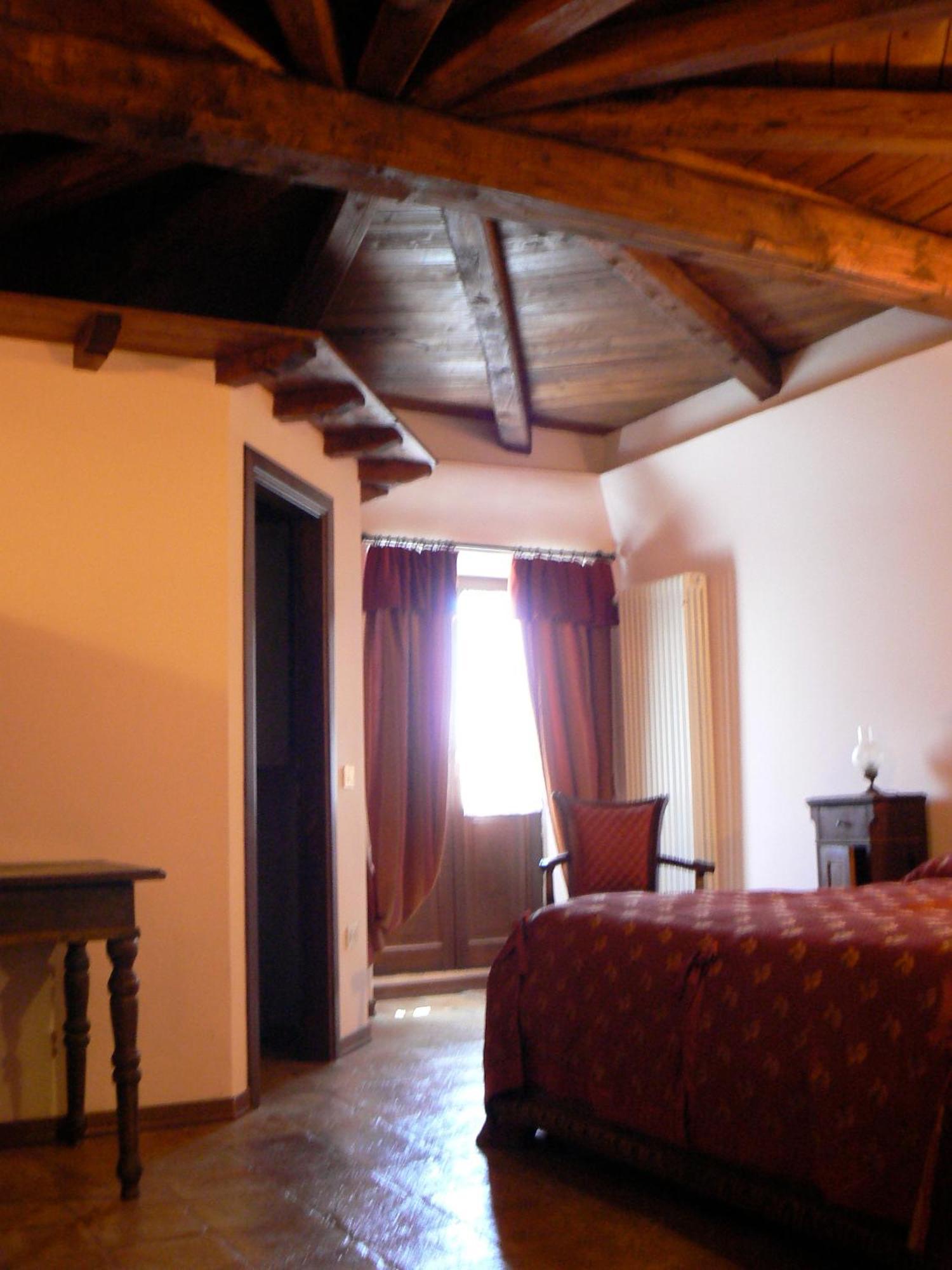 Residence Il Palazzo Санто-Стефано-ді-Сессаніо Екстер'єр фото